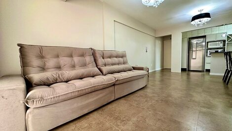 300 - Apartment with 02 bedrooms 50m from Bombas beach