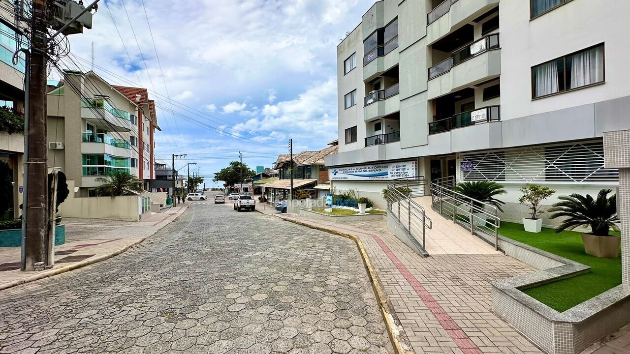 Apartment for vacation rental in Bombinhas (Praia de Bombas)