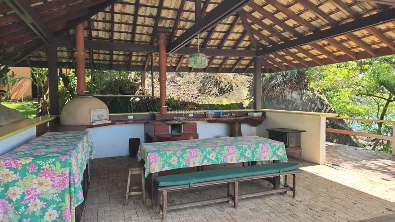 Casa para aluguel de temporada em Ilhabela (São Pedro)