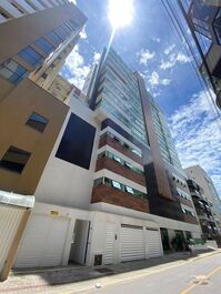 Apartamento para alugar em Itapema - Meia Praia