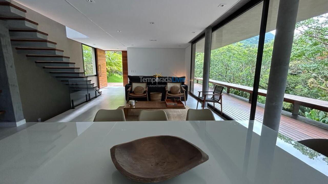 Casa para aluguel de temporada em São Sebastião (Maresias)