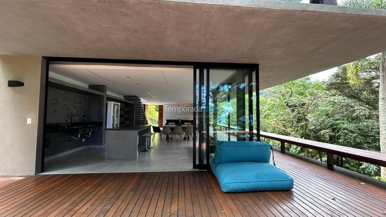 Casa para aluguel de temporada em São Sebastião (Maresias)