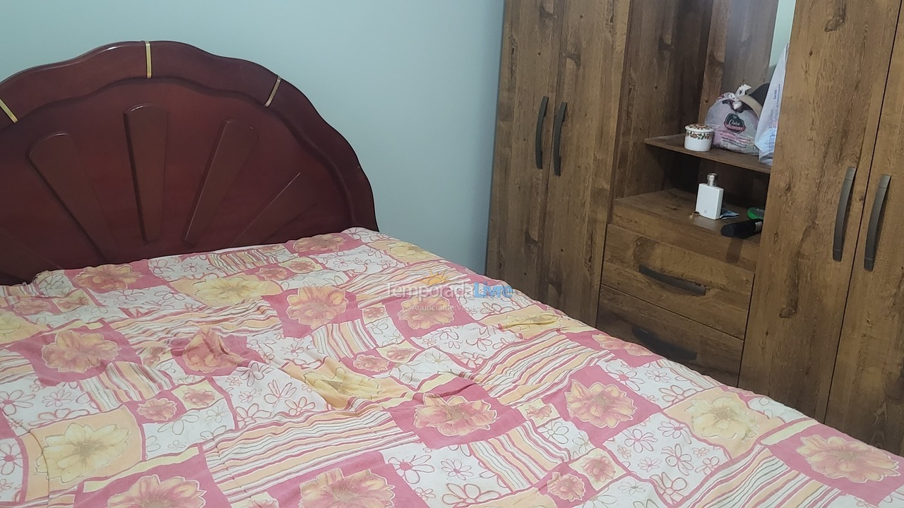 Apartamento para aluguel de temporada em Piúma (Monte Agha Para Alugar)