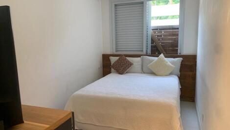 Casa frente ao mar na praia de Juquehy, disponível reveillon