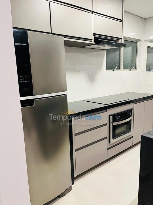 Apartamento para alquiler de vacaciones em Guarujá (Pitangueiras)