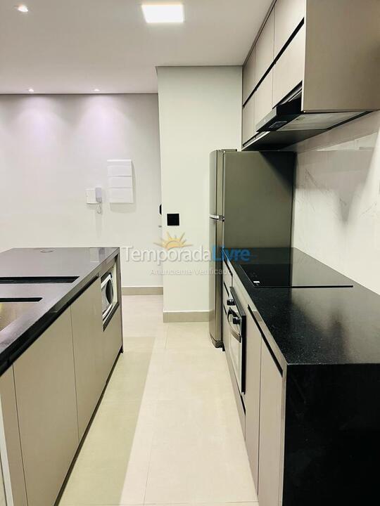 Apartamento para alquiler de vacaciones em Guarujá (Pitangueiras)