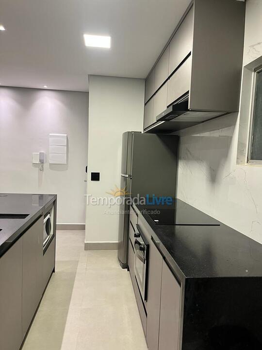 Apartamento para alquiler de vacaciones em Guarujá (Pitangueiras)
