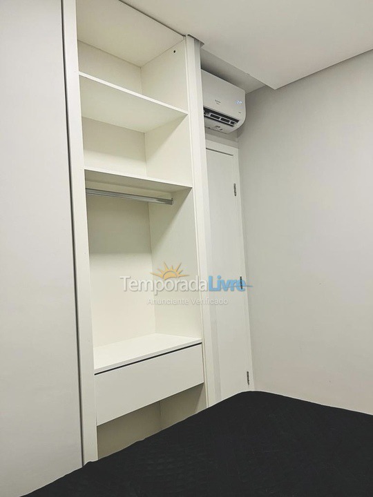 Apartamento para alquiler de vacaciones em Guarujá (Pitangueiras)