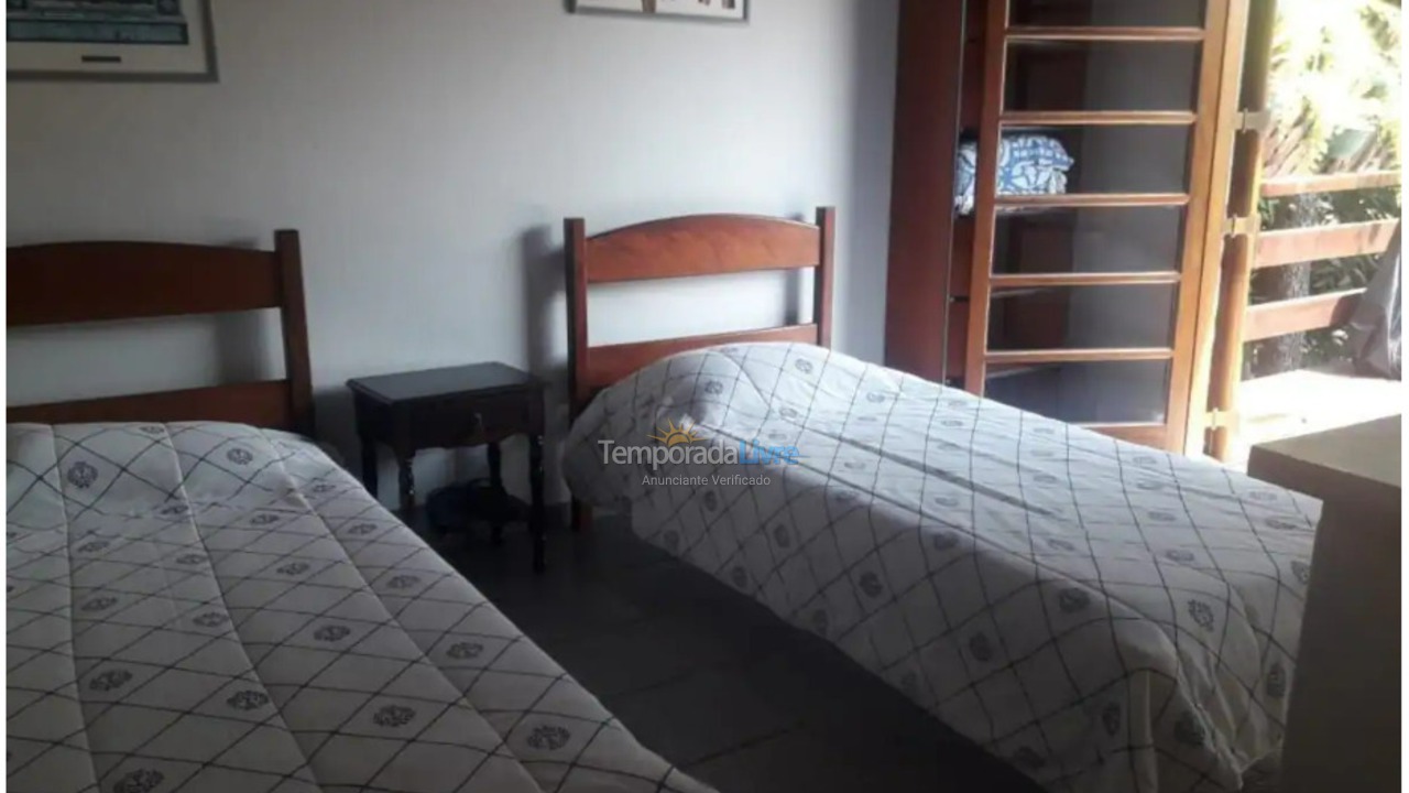 Casa para alquiler de vacaciones em Ilhabela (Praia do Julião)