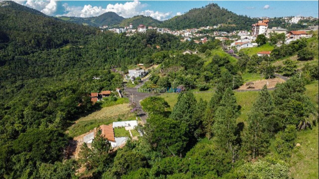 Casa para aluguel de temporada em águas de Lindóia (Mirante das Estâncias)