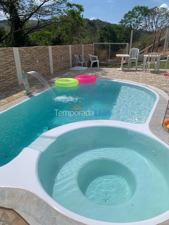 Casa para aluguel de temporada em águas de Lindóia (Mirante das Estâncias)