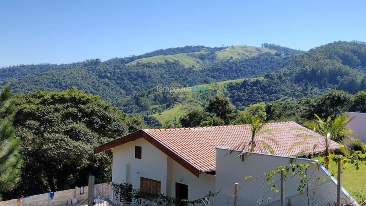Casa para aluguel de temporada em águas de Lindóia (Mirante das Estâncias)