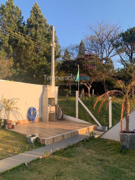 Casa para aluguel de temporada em águas de Lindóia (Mirante das Estâncias)