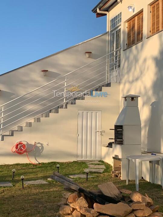 Casa para aluguel de temporada em águas de Lindóia (Mirante das Estâncias)