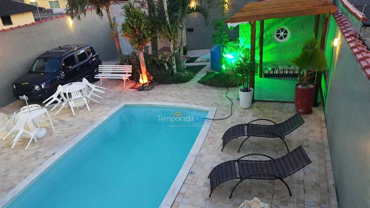 Casa para alquiler de vacaciones em Peruíbe (Jardim Veneza)