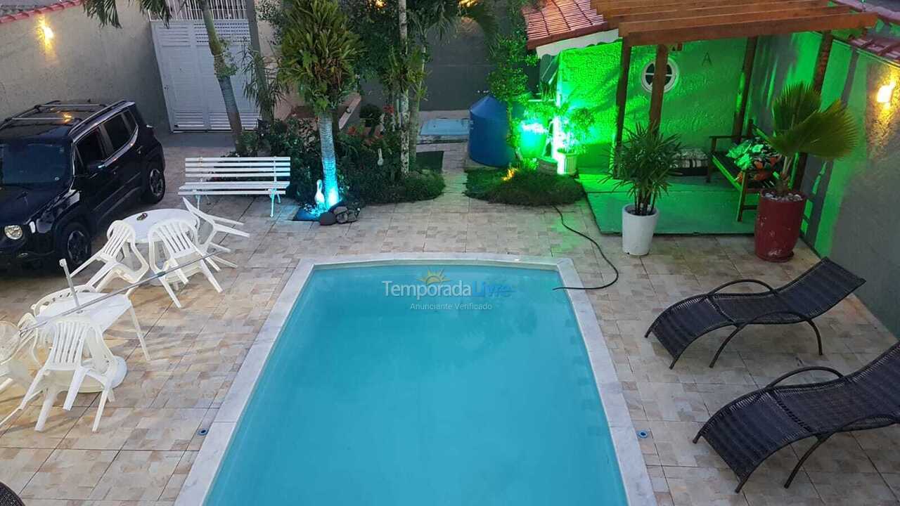 Casa para alquiler de vacaciones em Peruíbe (Jardim Veneza)