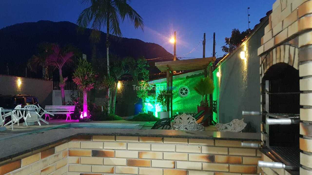 Casa para alquiler de vacaciones em Peruíbe (Jardim Veneza)