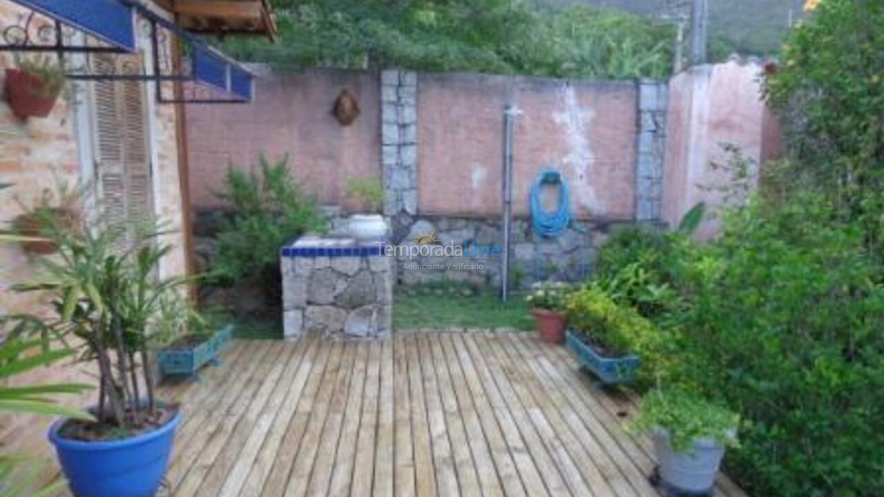 Casa para alquiler de vacaciones em Ilhabela (Praia do Julião)