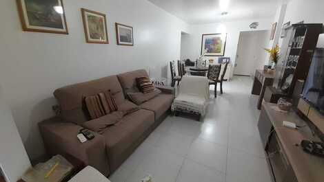Excellent 2-bedroom apartment in the heart of Meia Praia.