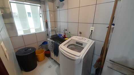 Excellent 2-bedroom apartment in the heart of Meia Praia.