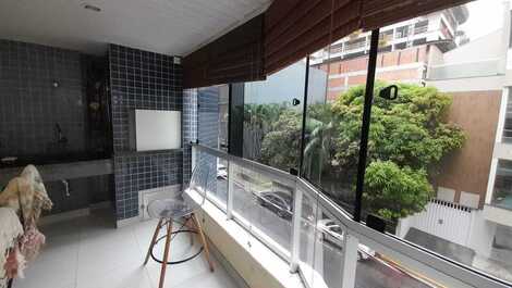 Excellent 2-bedroom apartment in the heart of Meia Praia.