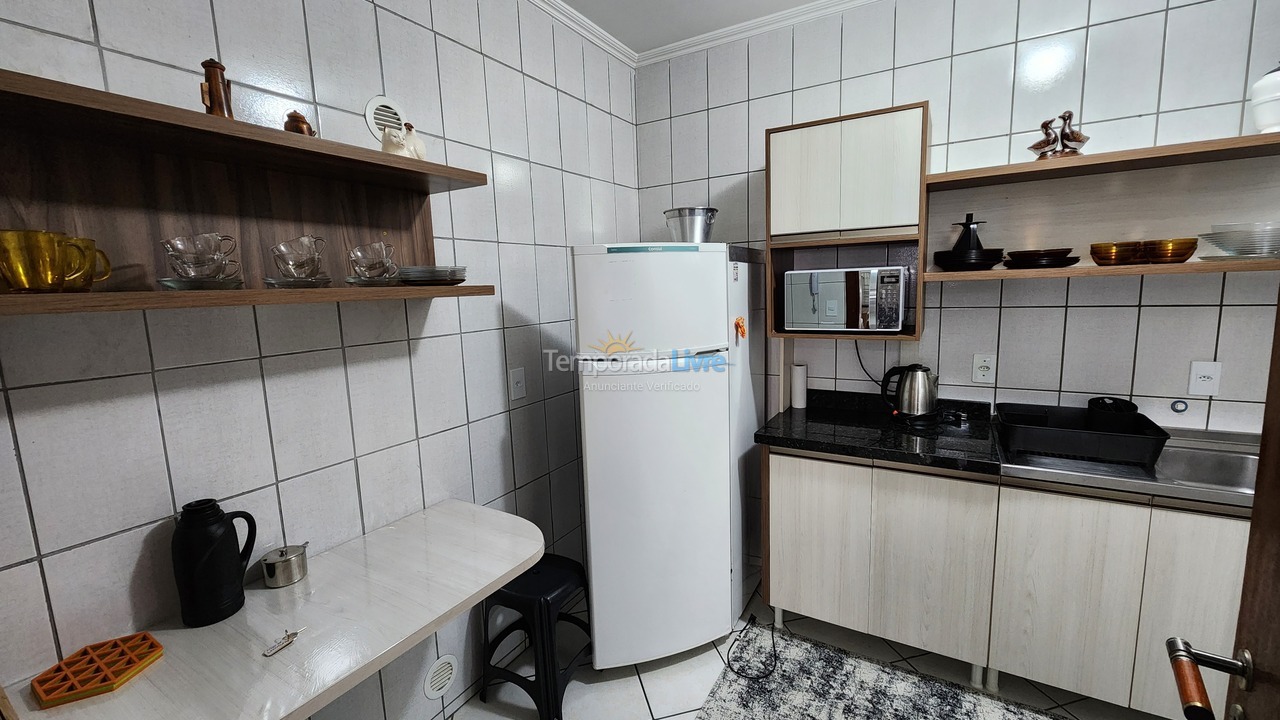 Apartamento para alquiler de vacaciones em Itapema (Meia Praia)