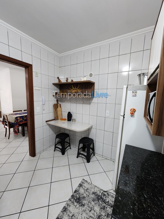 Apartamento para alquiler de vacaciones em Itapema (Meia Praia)
