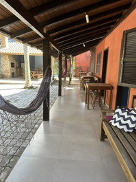 CHALÉS COMPLETOS A BEIRA MAR NA PRAIA DA FERRUGEM