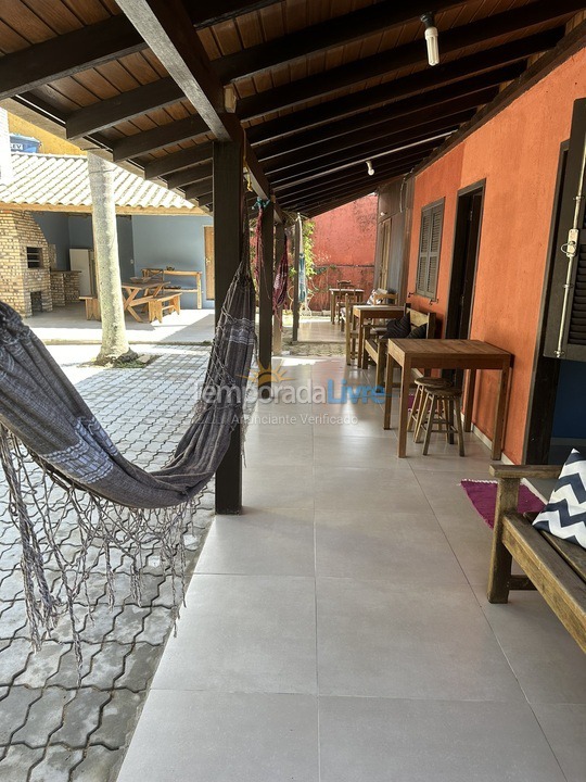 Casa para aluguel de temporada em Garopaba (Praia da Ferrugem)