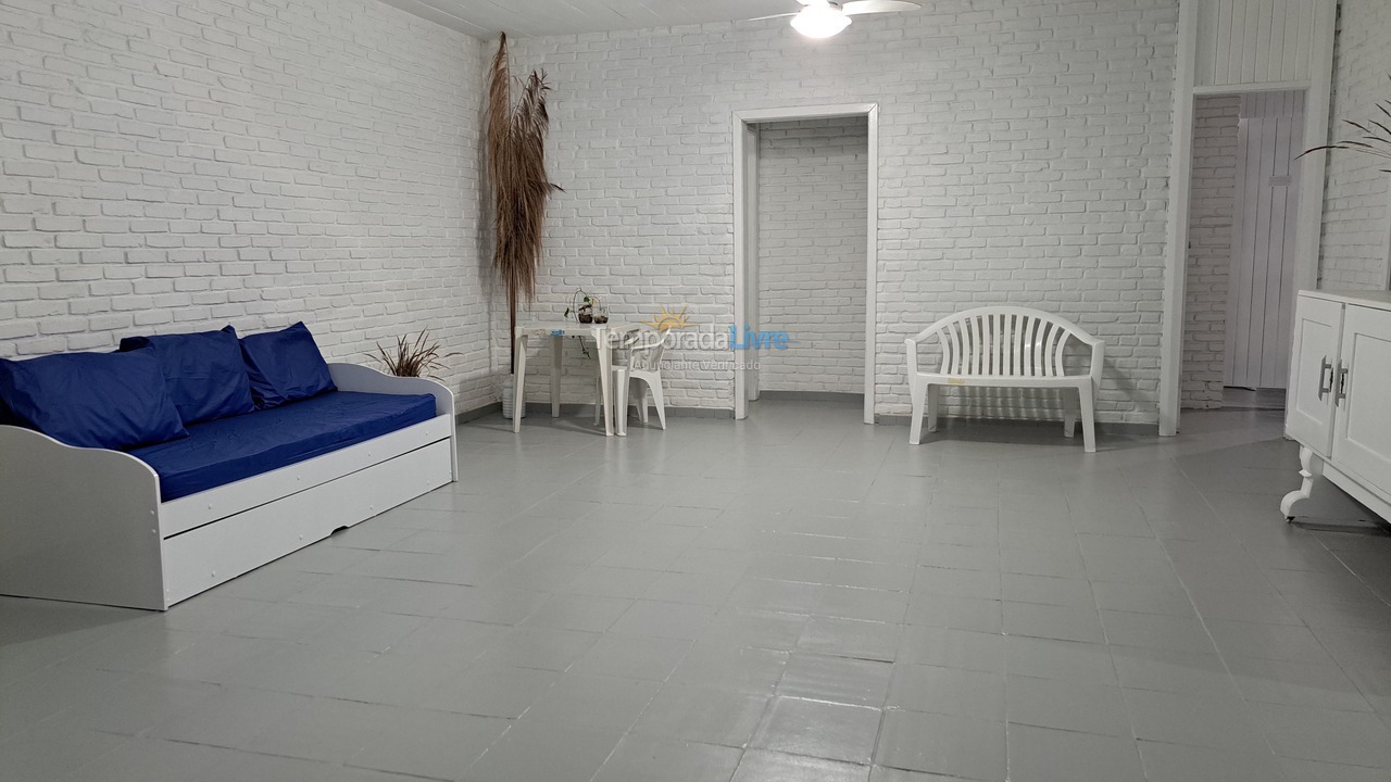 Casa para aluguel de temporada em Ubatuba (Praia Grande)