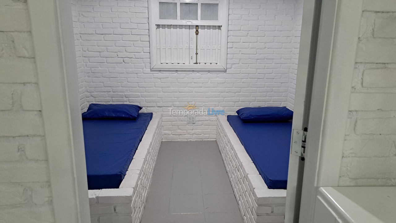 Casa para aluguel de temporada em Ubatuba (Praia Grande)