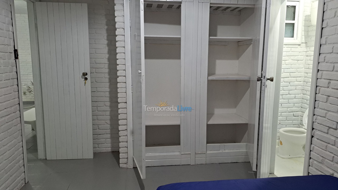 Casa para aluguel de temporada em Ubatuba (Praia Grande)