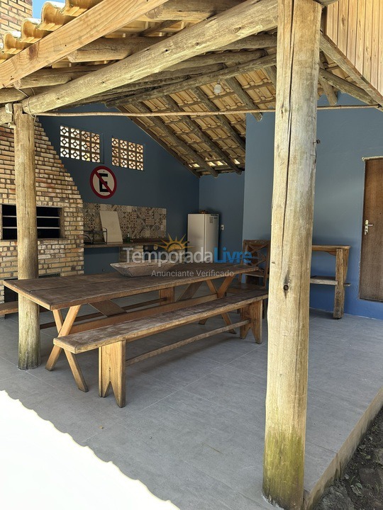 Casa para aluguel de temporada em Garopaba (Praia da Ferrugem)