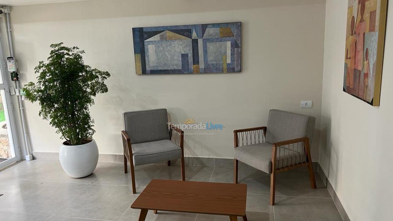 Apartamento para aluguel de temporada em Guarujá (Pitangueiras)