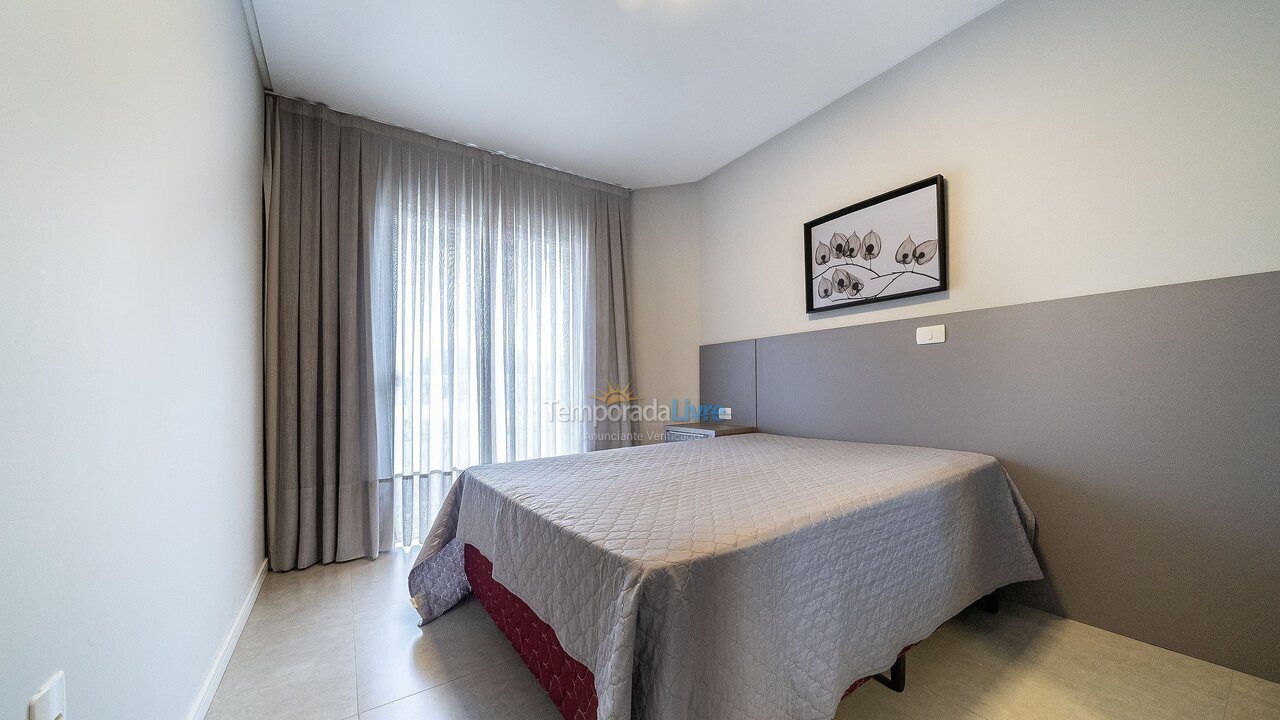 Apartment for vacation rental in Bombinhas (Praia de Bombas)