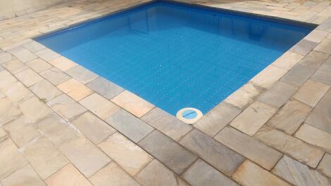 Piscina na área comum