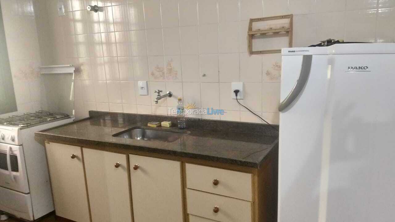 Casa para aluguel de temporada em Caraguatatuba (Praia Martim de Sá)