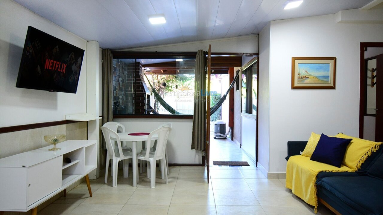 Apartamento para aluguel de temporada em Cabo Frio (Peró)