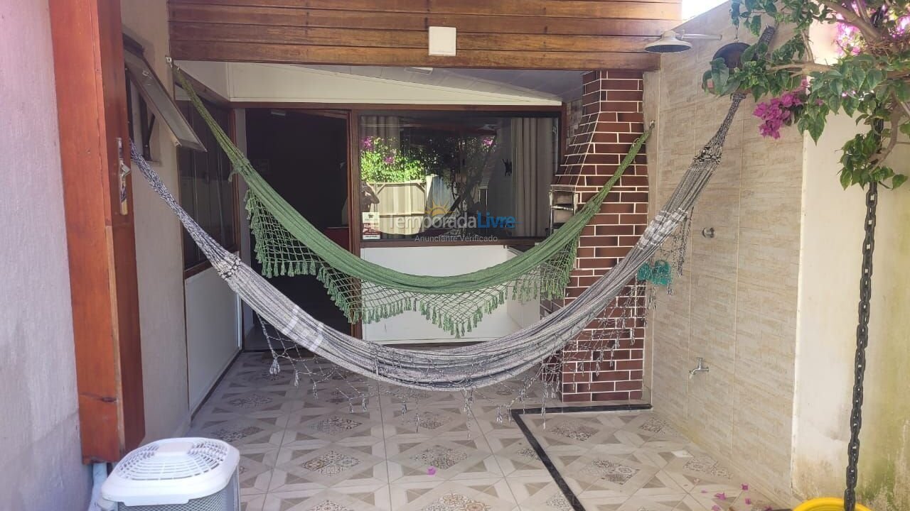 Apartamento para aluguel de temporada em Cabo Frio (Peró)