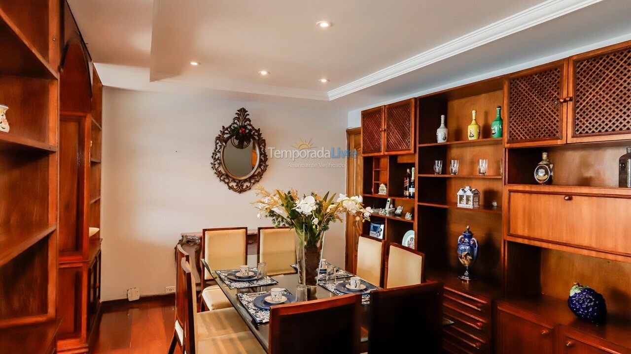 Apartamento para aluguel de temporada em Rio de Janeiro (Leme)