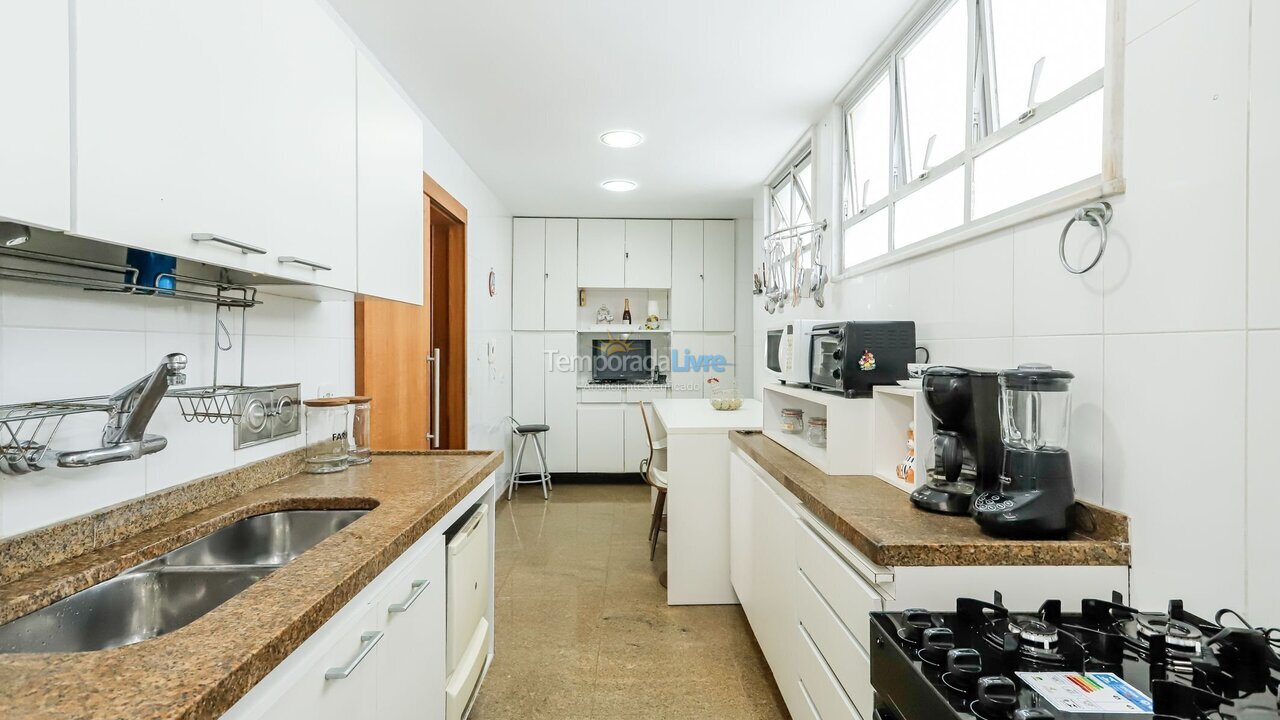 Apartamento para aluguel de temporada em Rio de Janeiro (Leme)