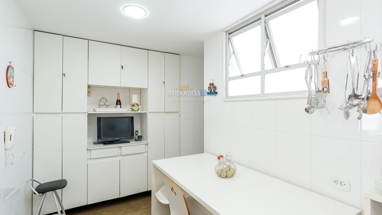 Apartamento para aluguel de temporada em Rio de Janeiro (Leme)