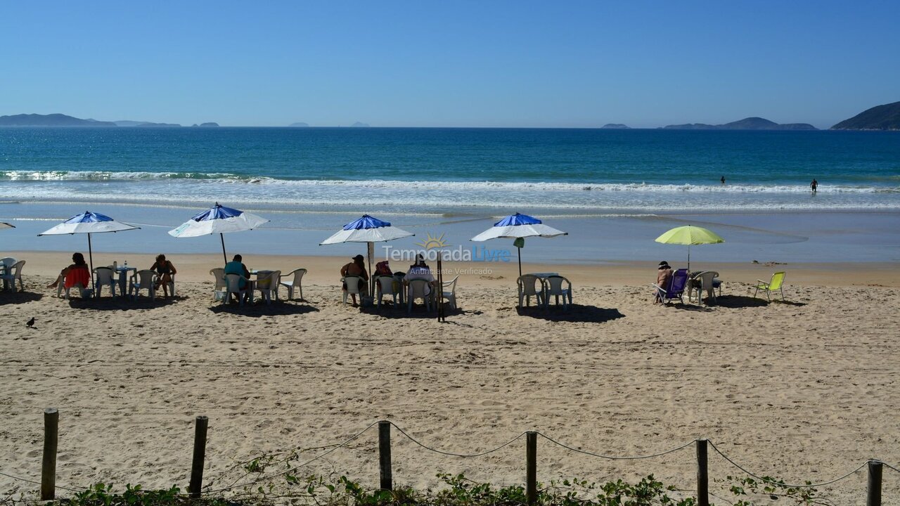 Apartamento para aluguel de temporada em Cabo Frio (Peró)