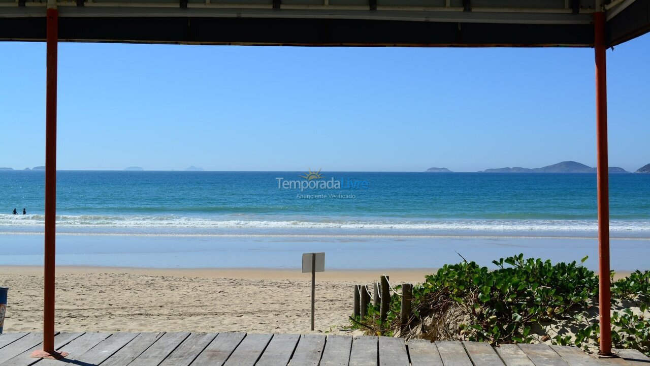 Apartamento para aluguel de temporada em Cabo Frio (Peró)