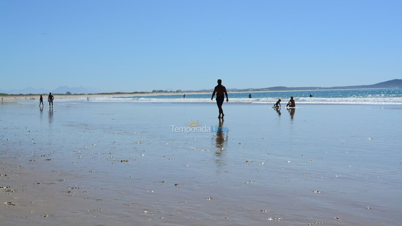 Apartamento para aluguel de temporada em Cabo Frio (Peró)
