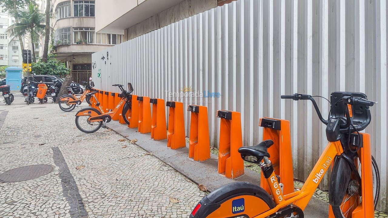 Apartamento para aluguel de temporada em Rio de Janeiro (Leme)