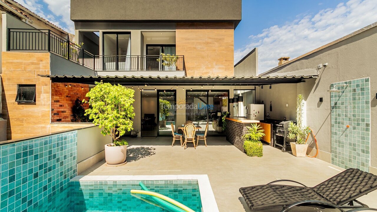 Casa para aluguel de temporada em Rio de Janeiro (Barra da Tijuca)