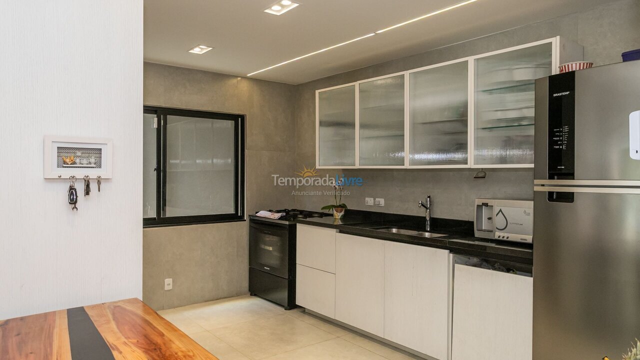 Casa para aluguel de temporada em Rio de Janeiro (Barra da Tijuca)