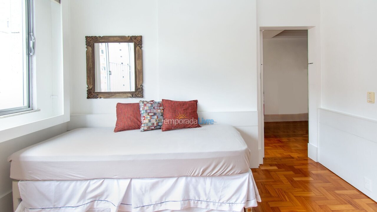 Apartamento para aluguel de temporada em Rio de Janeiro (Leme)