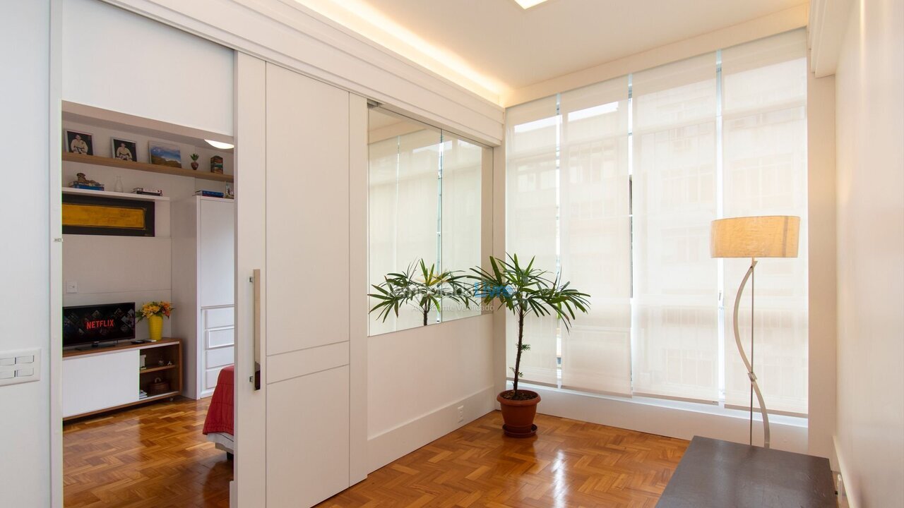 Apartamento para aluguel de temporada em Rio de Janeiro (Leme)